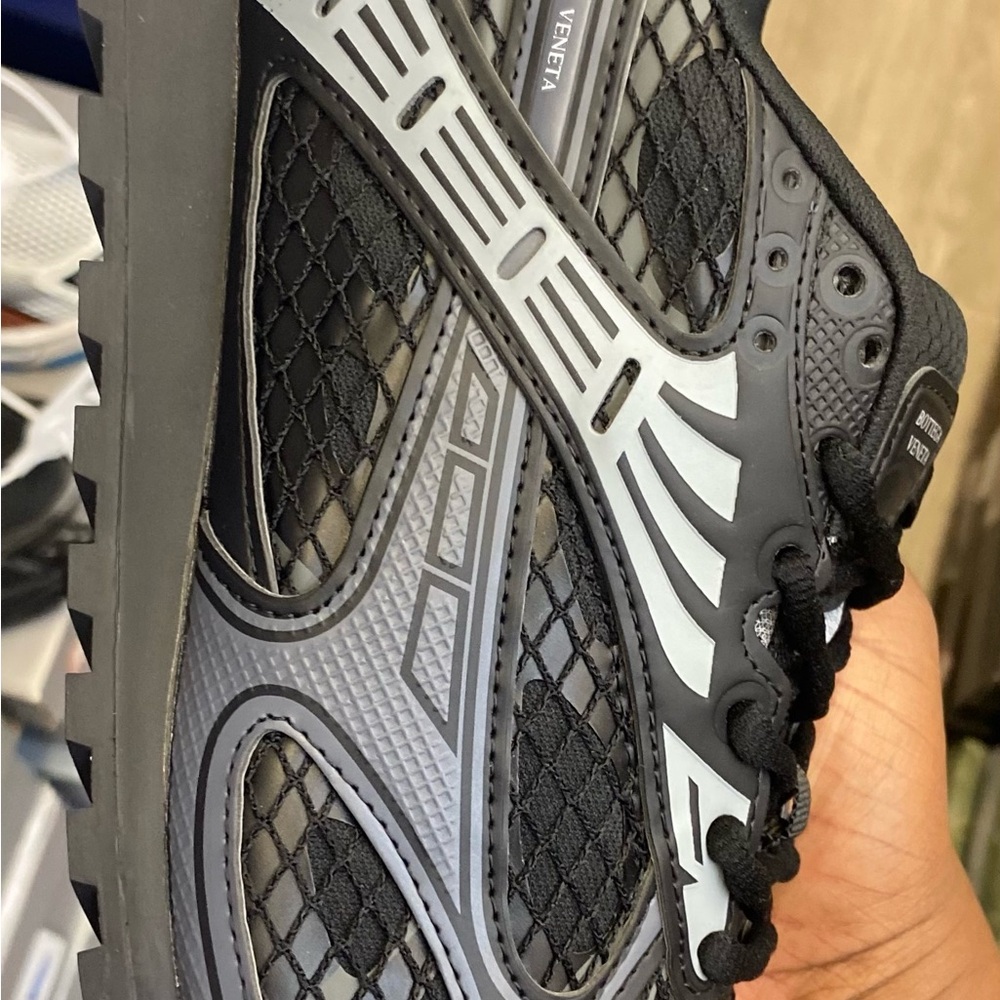 Bottega Veneta Black and Gray Athletic Shoes Sleek Design
